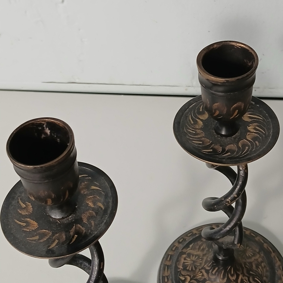 Elegant Etched Spiral Candle Holders - Picture 2 of 5